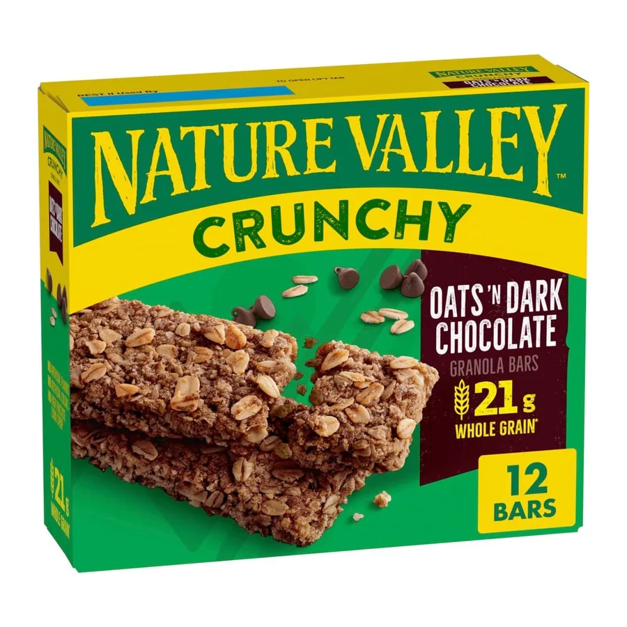 Nature Valley Crunchy Oats 'N Dark Chocolate, front of pack