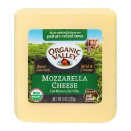 Organic Valley Mozzarella Cheese, front of pack